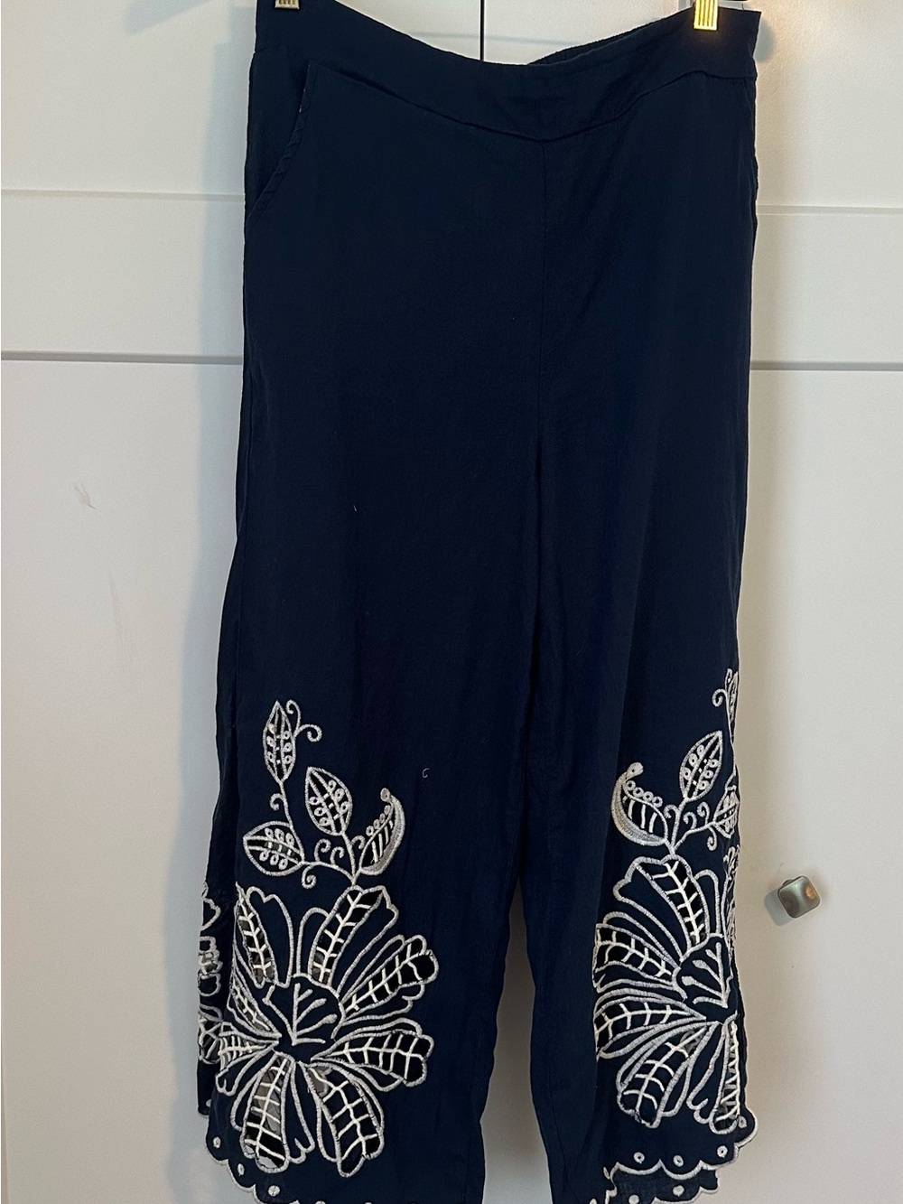 Christian Siriano Navy Elastic Waist Crop Pants with Embroidery - Picture 2 of 4